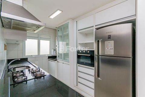 Image 7 - 840045