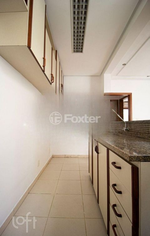 Image 11 - 840120