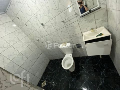 Image 7 - 840411