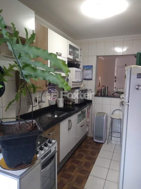 Image 4 - 840422