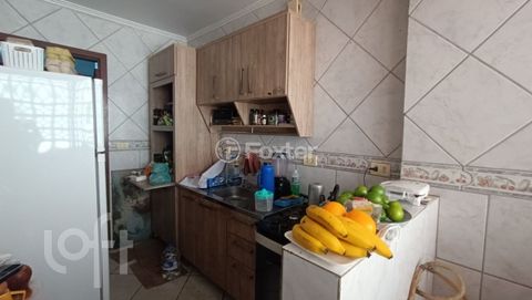 Image 4 - 840424