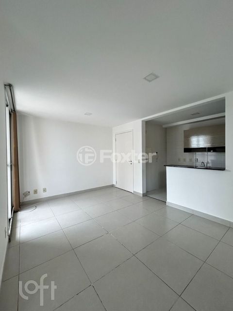 Image 4 - 840430