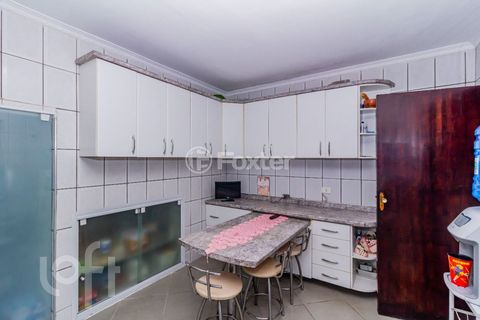 Image 7 - 840491