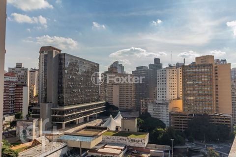 Image 10 - 841036