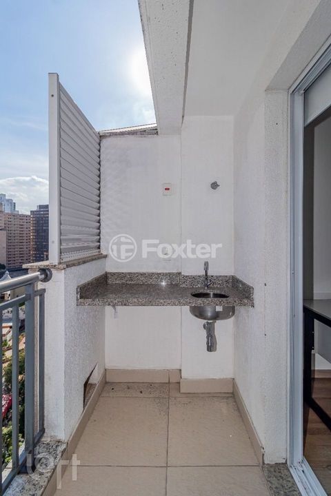 Image 8 - 841036