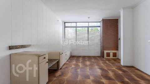 Image 7 - 841382