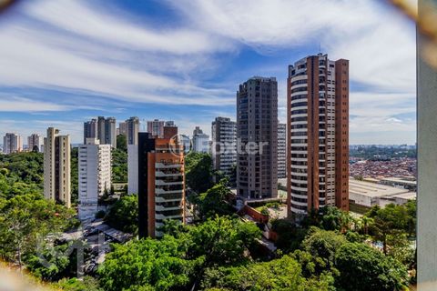 Image 5 - 841564