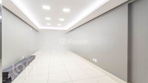 Image 19 - 841578