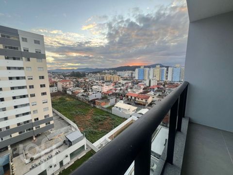 Image 5 - 841677