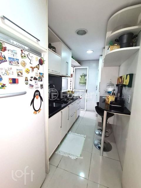 Image 5 - 841762