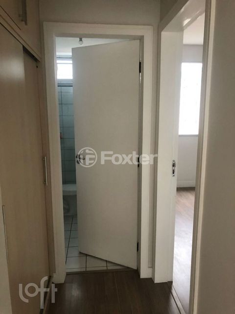 Image 6 - 841777