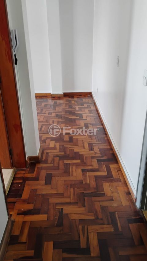Image 7 - 841824