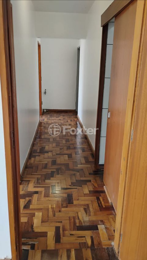Image 6 - 841824