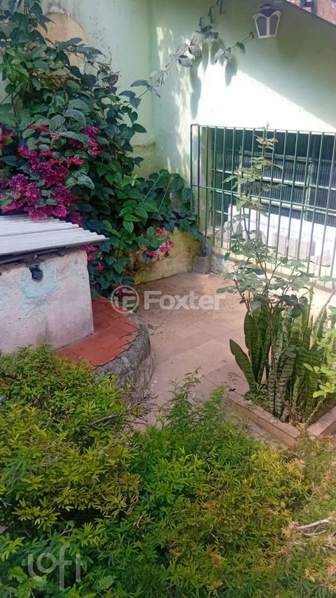 Image 8 - 841846