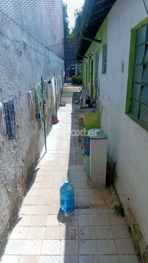 Image 11 - 841846