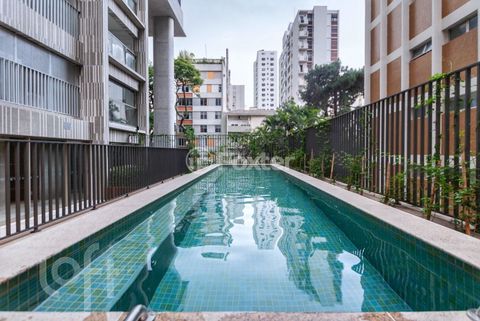 Image 19 - 842075