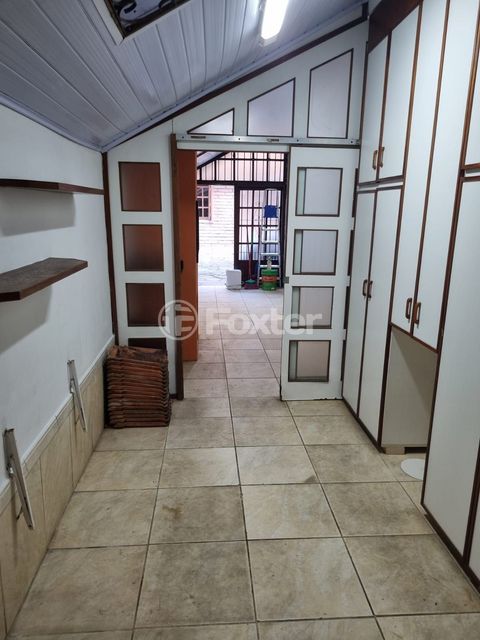 Image 7 - 842351