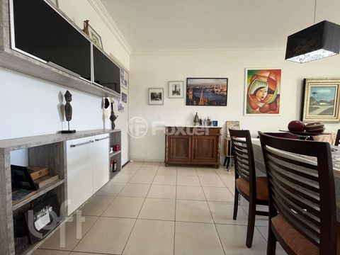 Image 7 - 842387