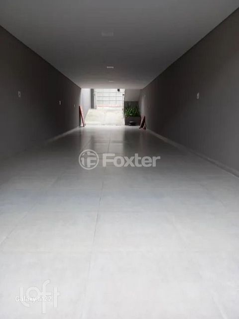 Image 1 - 842440