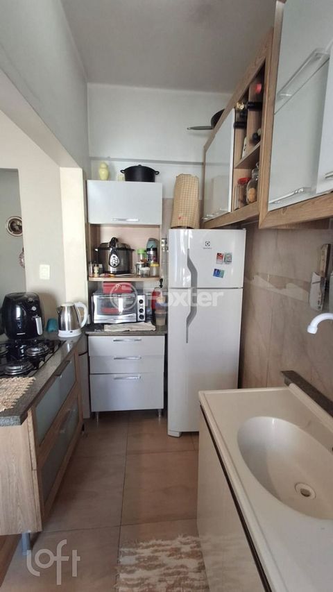 Image 3 - 842542