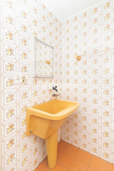 Image 13 - 842566