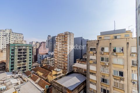 Image 5 - 842599