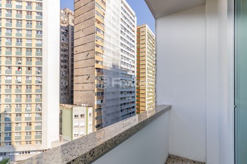 Image 15 - 842599