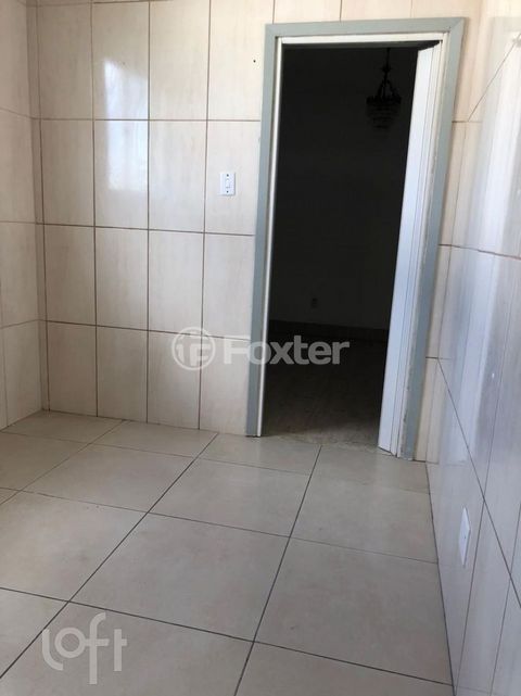 Image 8 - 842607