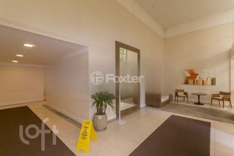 Image 15 - 842633