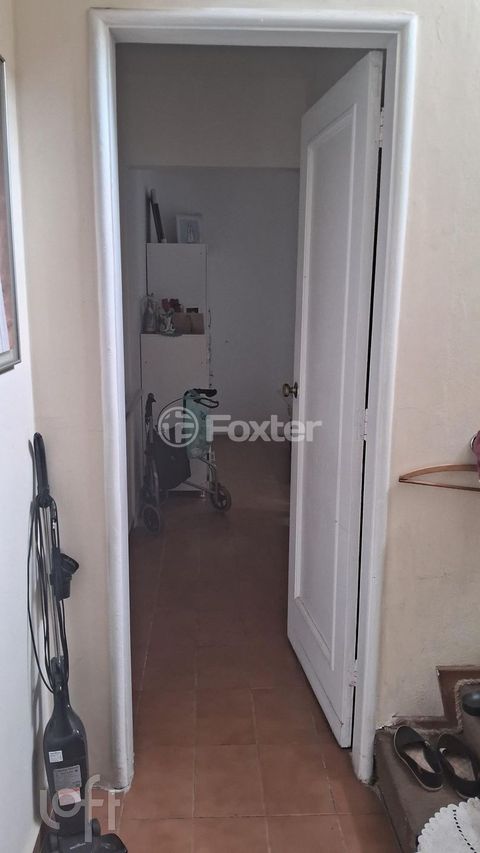 Image 7 - 842760