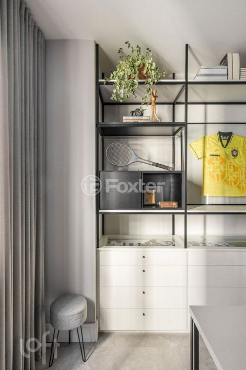 Image 7 - 842791