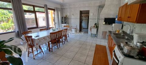 Image 2 - 842869