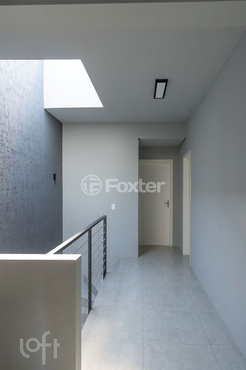 Image 7 - 843312