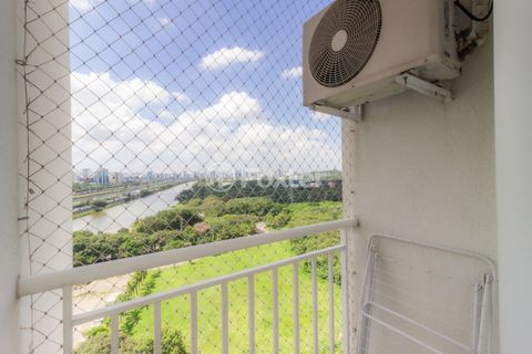 Image 13 - 843621