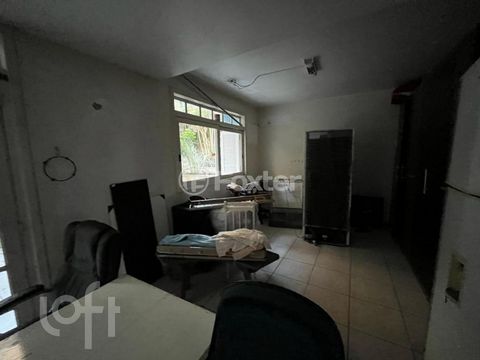 Image 8 - 843921