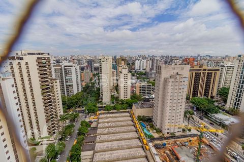 Image 7 - 843989
