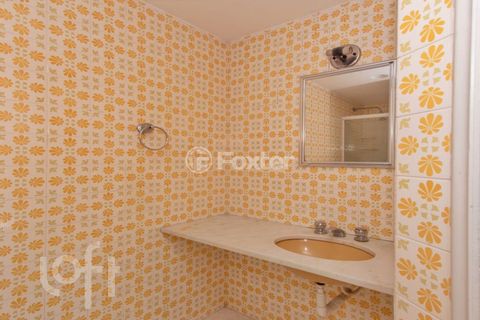 Image 14 - 844009