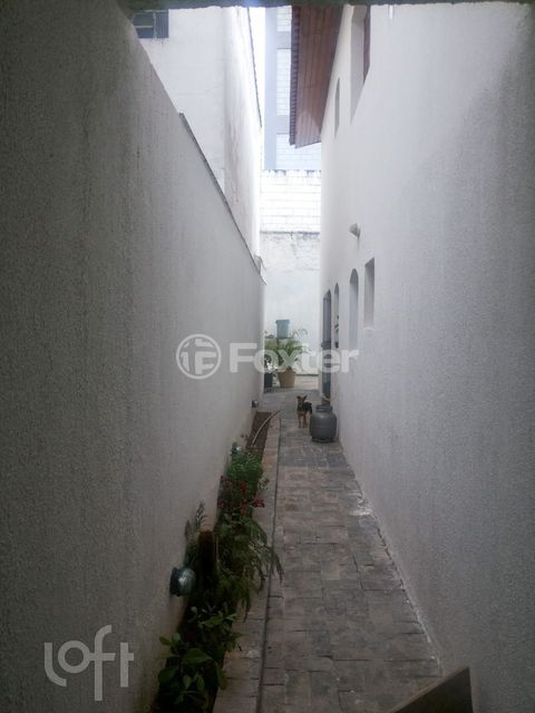 Image 9 - 844126