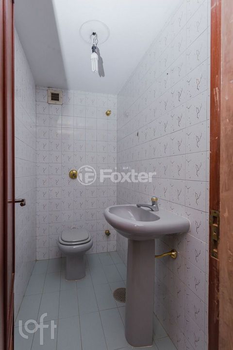 Image 7 - 844305