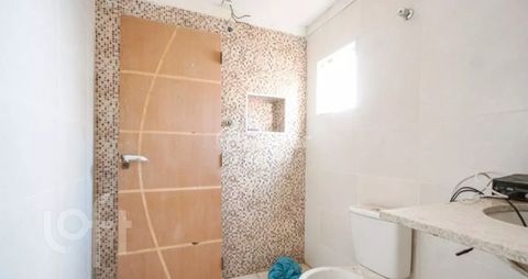Image 4 - 844355