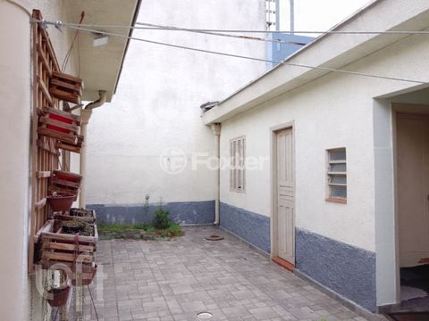 Image 6 - 844407