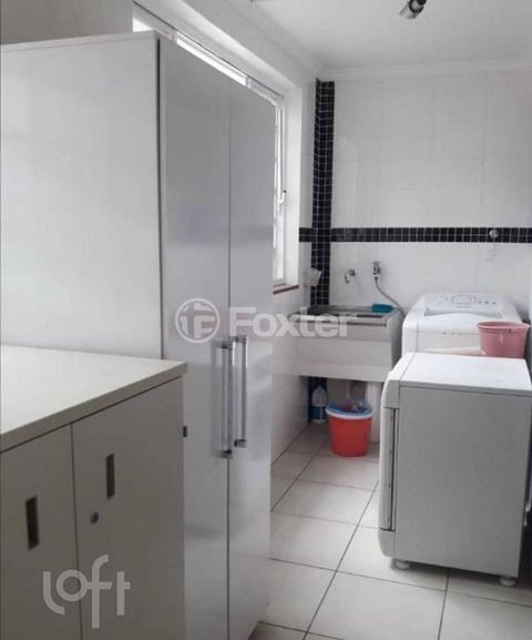 Image 3 - 844525