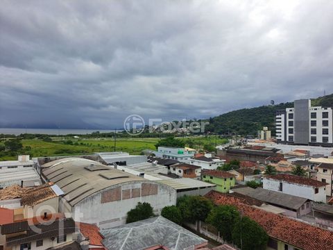 Image 4 - 844582
