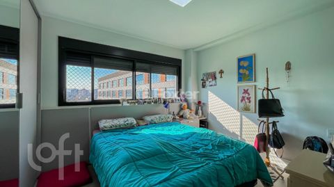 Image 19 - 844718