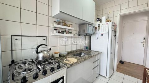 Image 5 - 844724