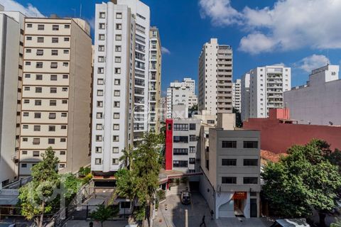 Image 5 - 844878