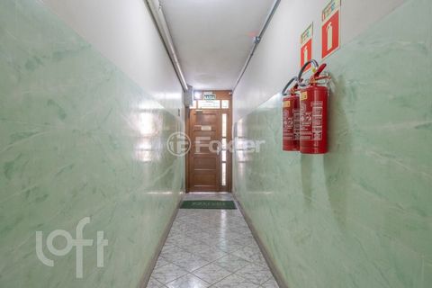 Image 19 - 844942