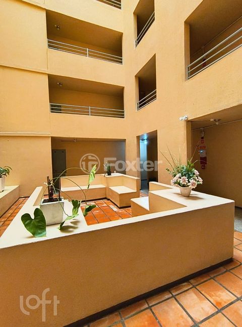 Image 9 - 844987