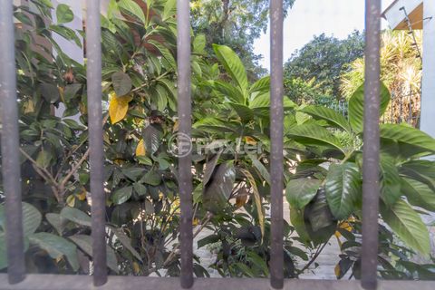 Image 16 - 845053