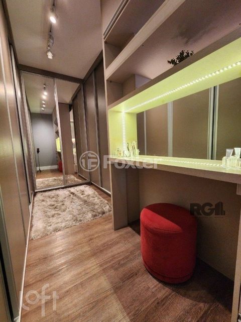Image 6 - 845072